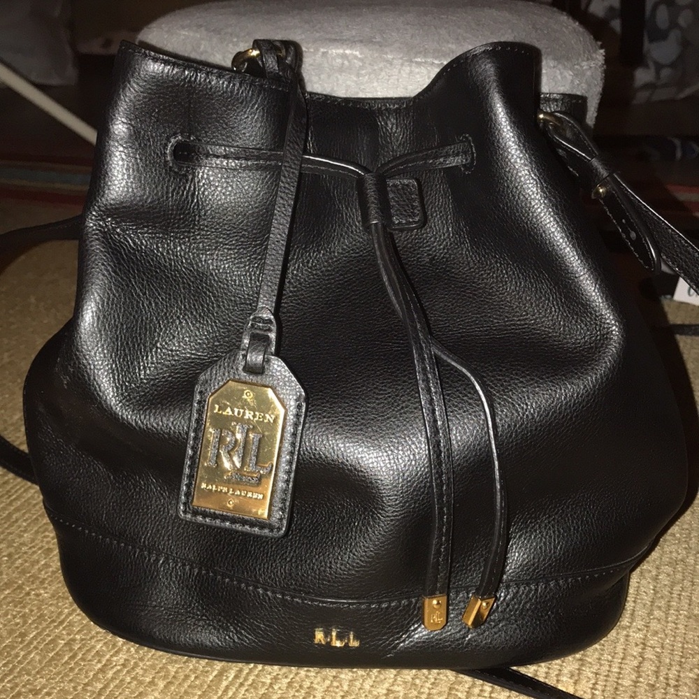 ⭐️Ralph Lauren shoulder or crossbody bag!⭐️